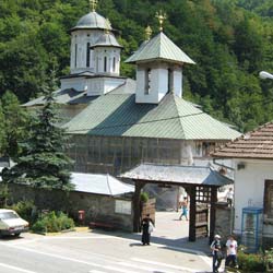 05 Manastirea_lainici