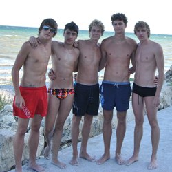 04 x 1 la Costinesti, inotatorii de la CSS Hunedoara au imbinat antrenamentele cu relaxarea