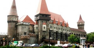 02 castelulhuniazilor