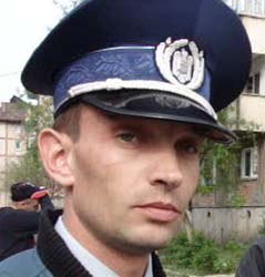 03 politist spanzurat petrila mihai adolf opra cel cu mapa