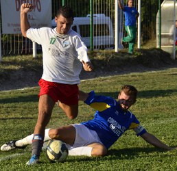 11 stire 1 fotbal liga 4