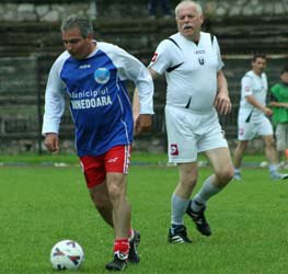 11 stire 1 Old boys Corvinul