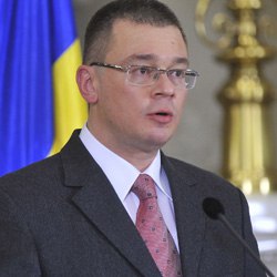 Noul premier desemnat Mihai Razvan Ungureanu face declaratii de presa, la Palatul Cotroceni din Bucuresti