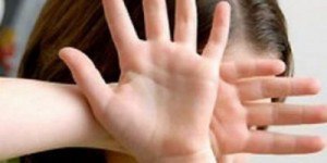 copila-de-cinci-ani-abuzata-in-scara-unui-bloc-autorul-violului-e-cautat-de-politisti