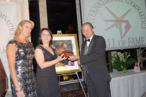 11 stire 1 gina trofeu hall of fame