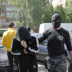 03 trafic droguri petrosani iunie (2)