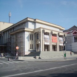 05 Teatrul Dramatic ID Sarbu din Petrosani