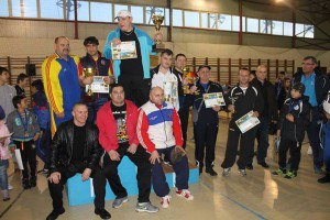 11 x 2 lupte suraj moravan pe locul 1 cu troefeul