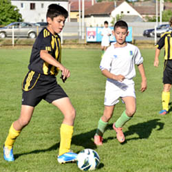 04 x 1 fotbal juniori
