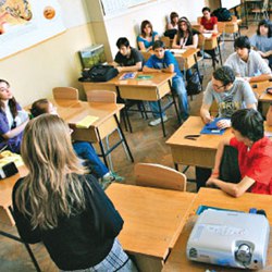 02 elevi_la_scoala_2012_-_2013