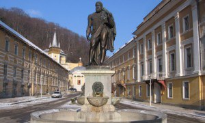 statuie-baile-herculane-centru