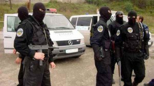 perchezitii-mascati-300x168