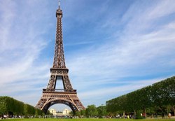 1.Turnul Eiffel