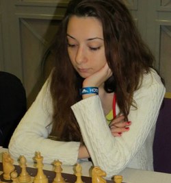 11 x 2 daria visanescu