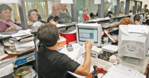 02 functionari-publici