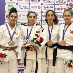 11 x 1 mihaela kiss podium tur