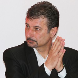 1. Un nou club in Hunedoara 16 august