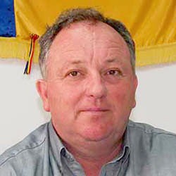 02-damian-dinis-primar-baita