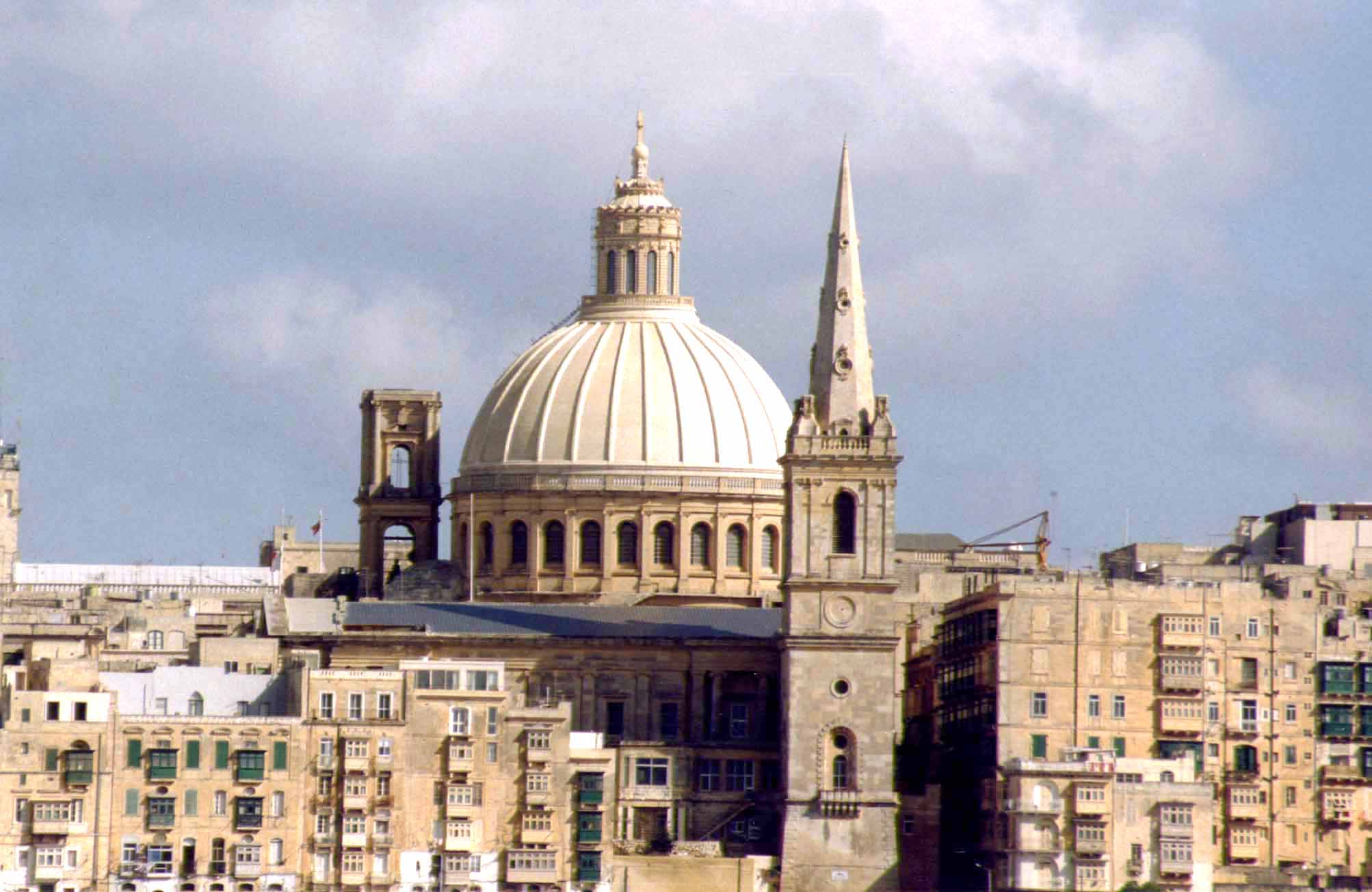 Valletta, oraşul-fortăreaţă, considerat o capodoperă a stilului baroc