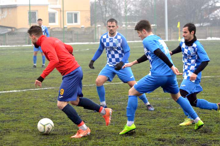 FOTBAL Liga a III-a. CSM Deva a câștigat amicalul cu CSC Șelimbăr