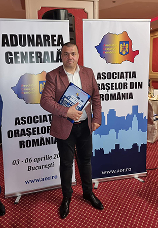 Edilul-șef al orașului Uricani, premiat la București