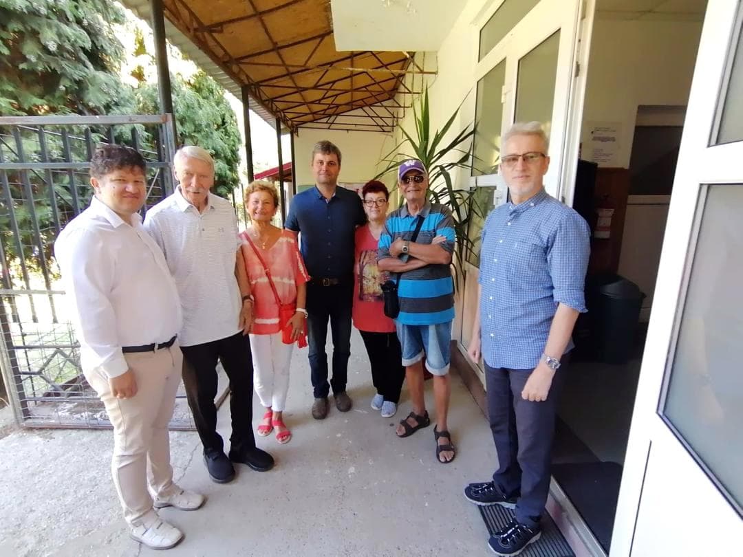 GIMNASTICĂ. Celebrii antrenori Marta şi Bela Karoly, în vizită privată la Deva