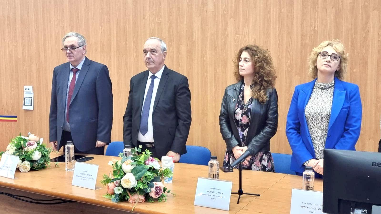 Un nou început de an universitar, la Facultatea de Asistenţă Medicală Generală Deva