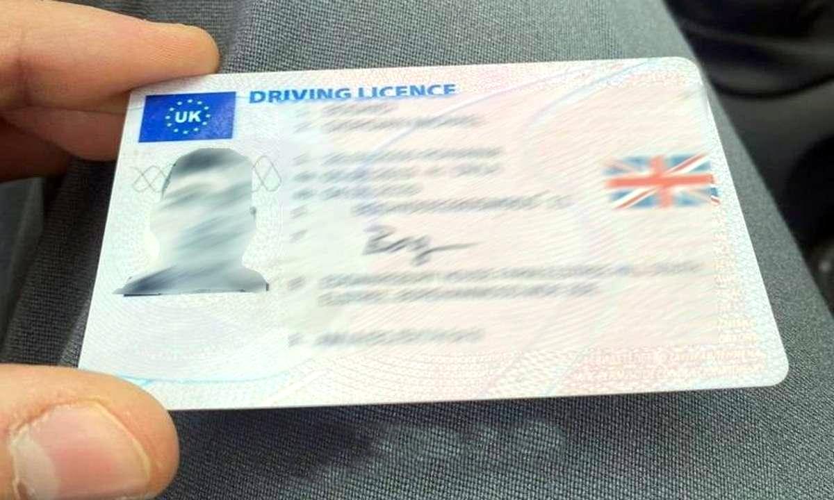 N-ai luat permisul? Poți cumpăra unul din fața calculatorului